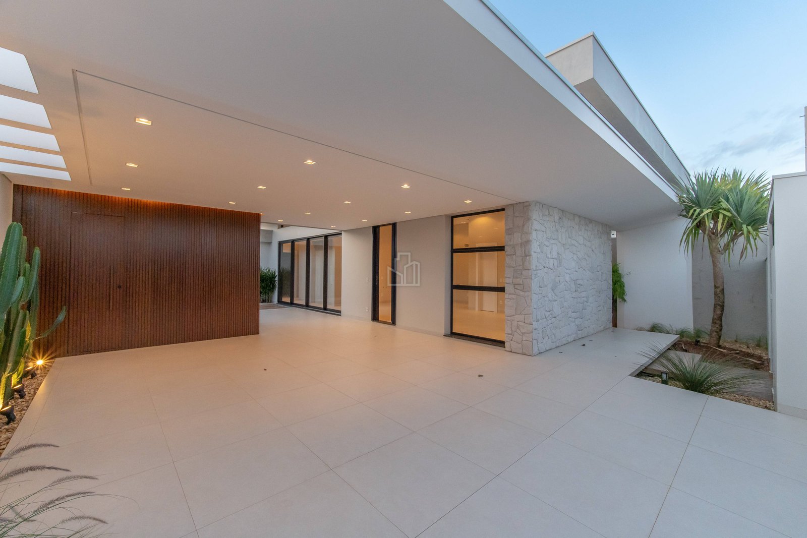 Casa Térrea no Colinas Tropical