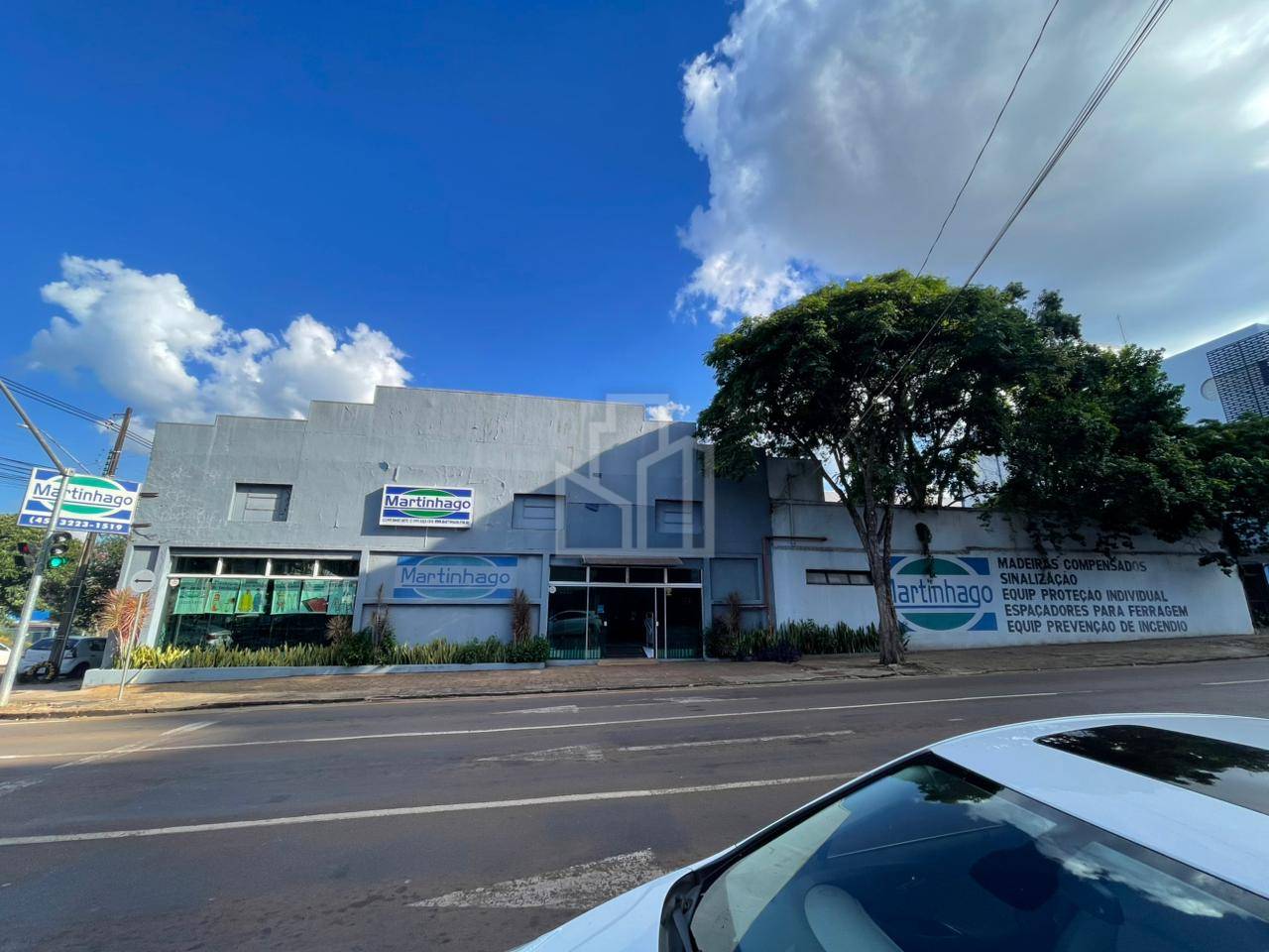 2 Terrenos no Centro